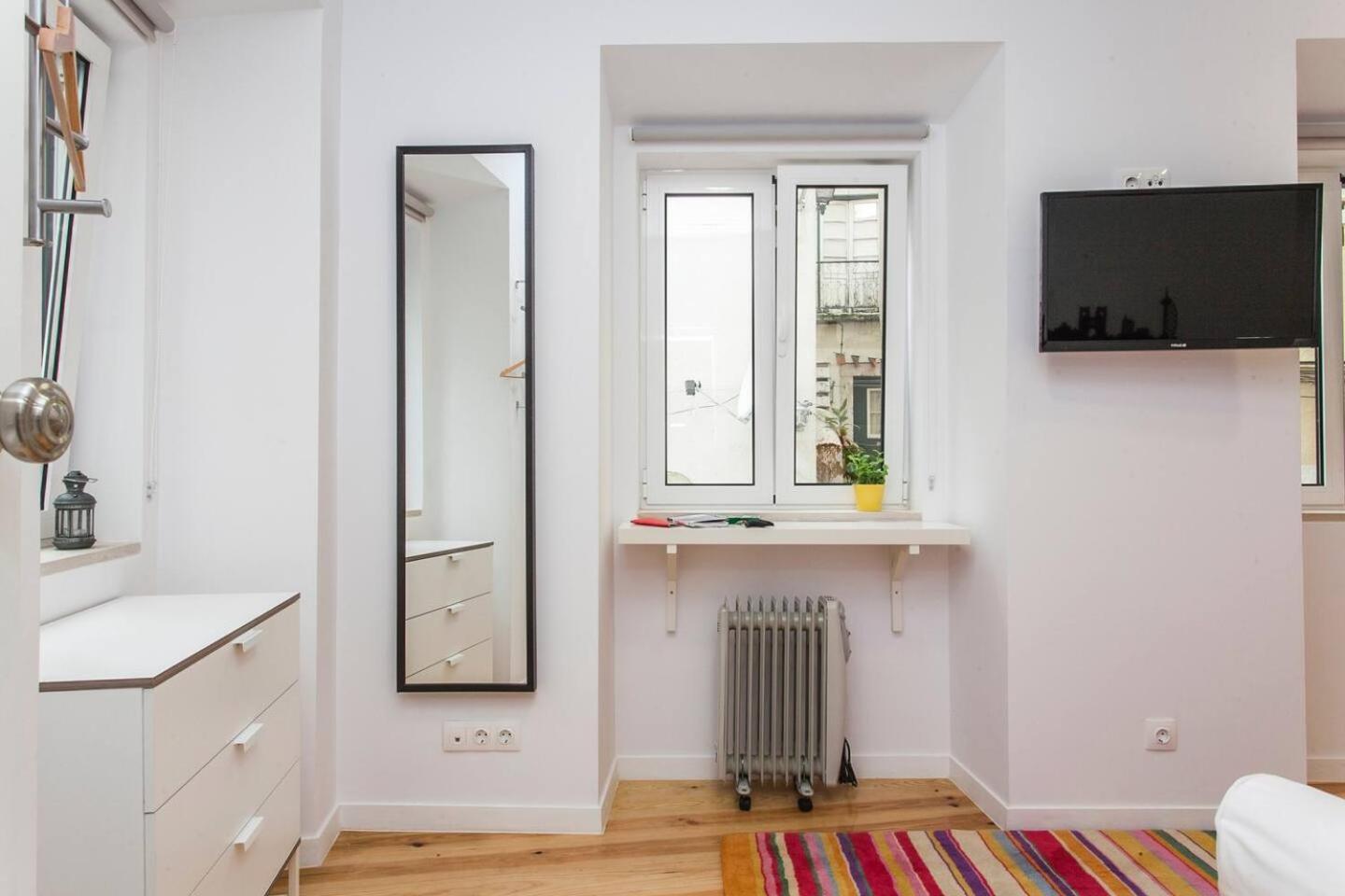 Whome Hidden Gem In Alfama Perfect To Explore Lisbon Exterior photo